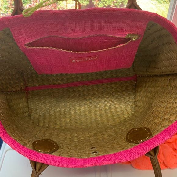 Lilly Pulitzer Pink Tote Bag with Tan Handles - Picture 5 of 7